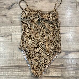 Davina Leopard Print One-Piece Swimsuit Ruffle Large L Sexy (P41)
